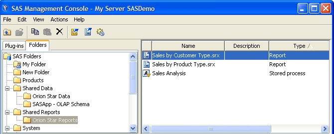 [SAS Management Console with report and stored process objects displayed]